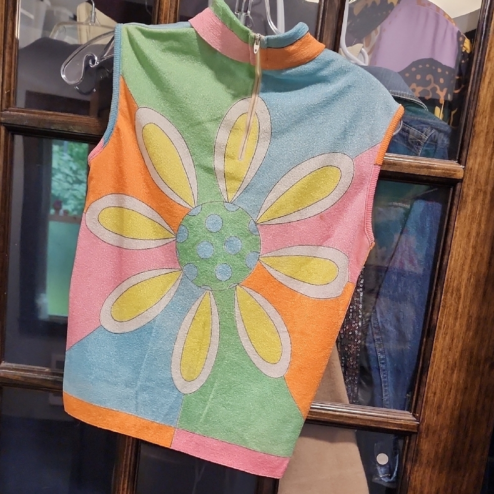 Saks Fifth Avenue VINTAGE Multicolor Floral Top EST SIZE SMALL - Picture 3 of 9